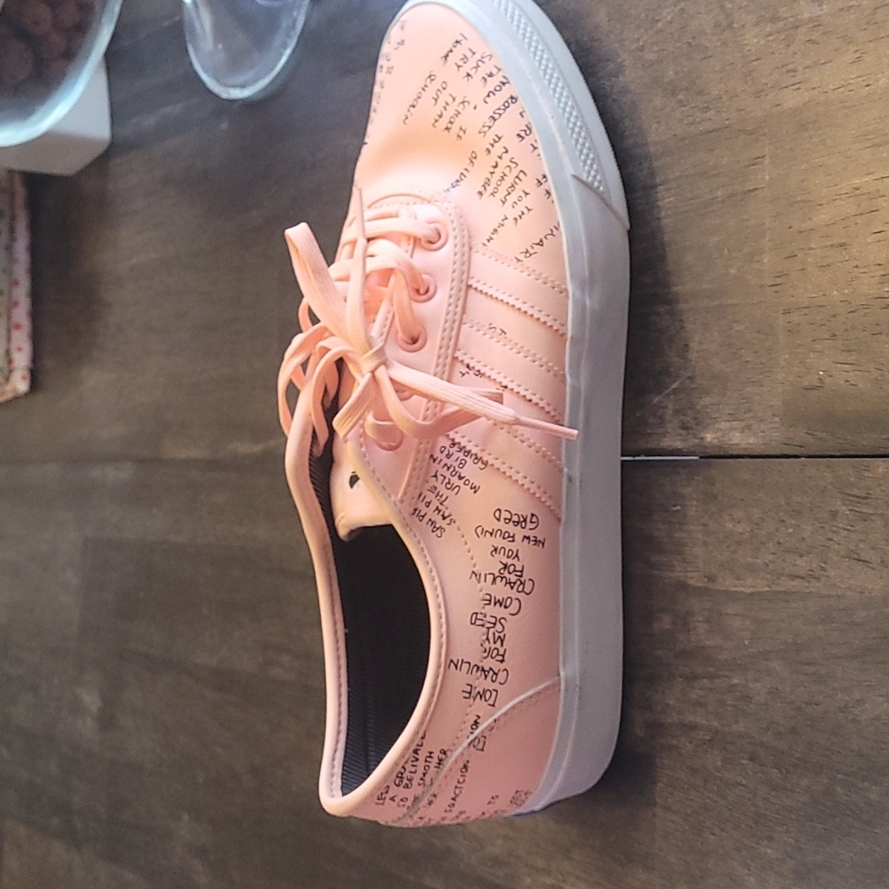 Mens adidas GONZ IN PEACH